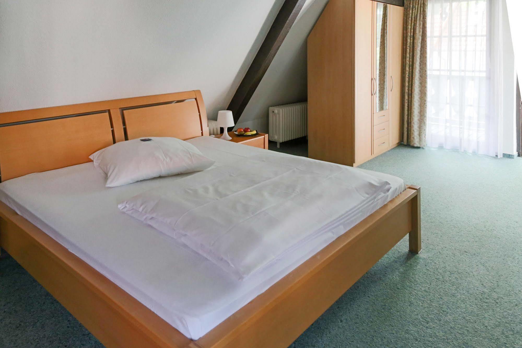 Doernersches Haus Hotel Walldorf  Exterior photo